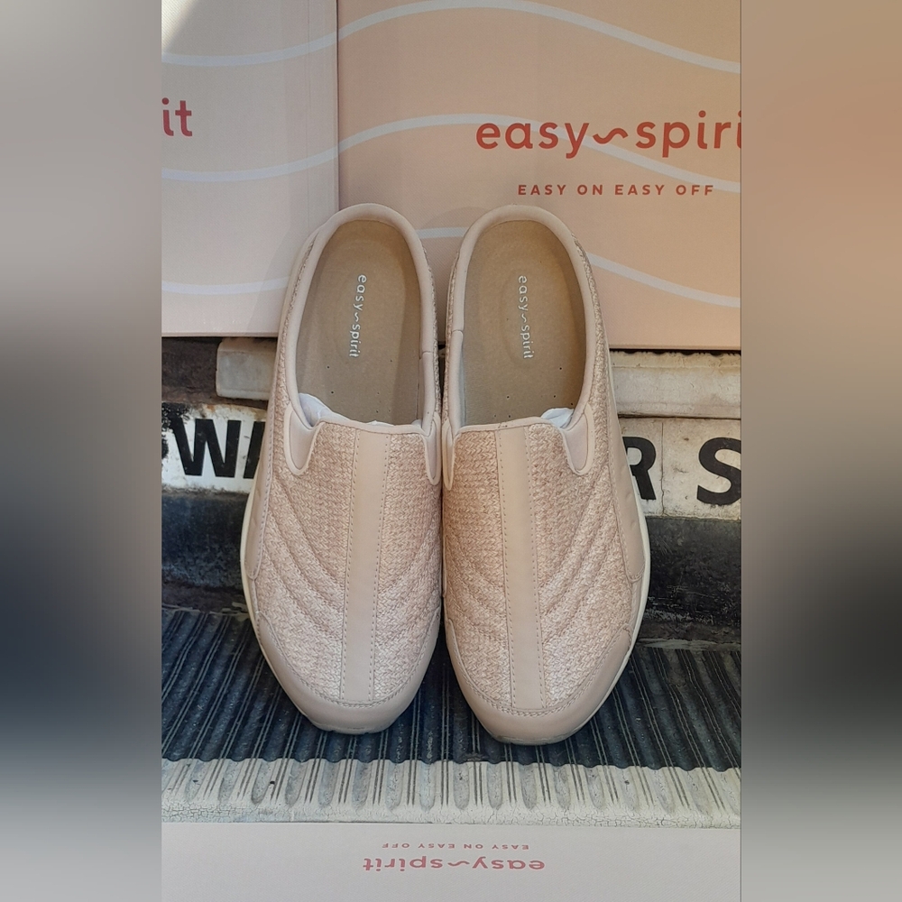 Easy Spirit  Slip On